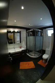 Paralia Luxury Suites Agios Stefanos Avliotes  Zimmer foto