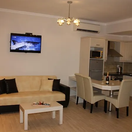 Paralia Luxury Suites Agios Stefanos Avliotes  Zimmer foto