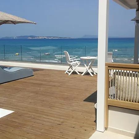 Paralia Luxury Suites Agios Stefanos Avliotes  Exterior foto