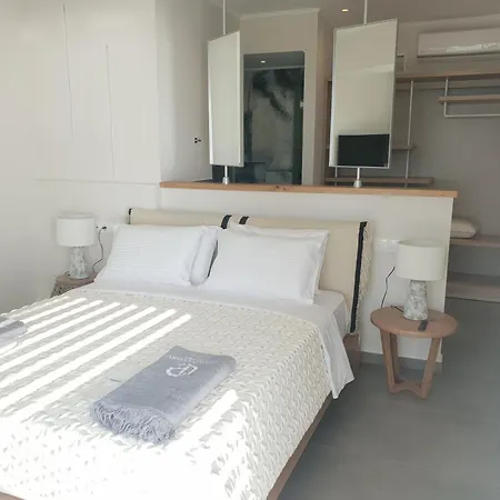 Paralia Luxury Suites Agios Stefanos Avliotes  Exterior foto