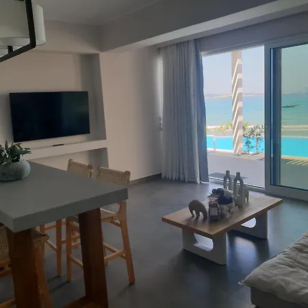 Paralia Luxury Suites Agios Stefanos Avliotes  Exterior foto