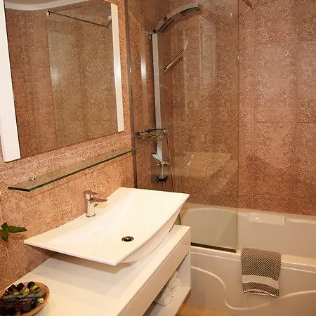 Paralia Luxury Suites Agios Stefanos Avliotes  Exterior foto