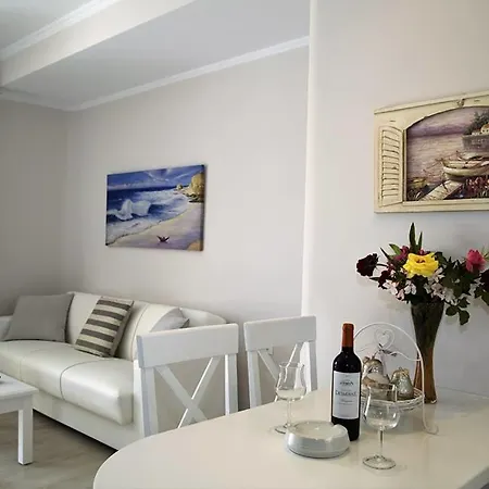 Paralia Luxury Suites Agios Stefanos Avliotes  Exterior foto