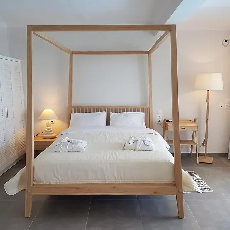 Paralia Luxury Suites Agios Stefanos Avliotes  Exterior foto