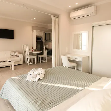 Paralia Luxury Suites Agios Stefanos Avliotes  Exterior foto