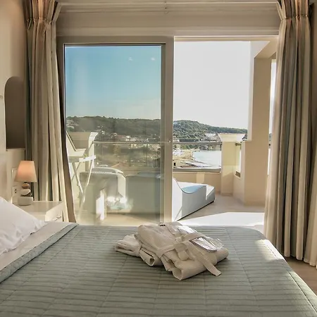 Paralia Luxury Suites Agios Stefanos Avliotes  Exterior foto
