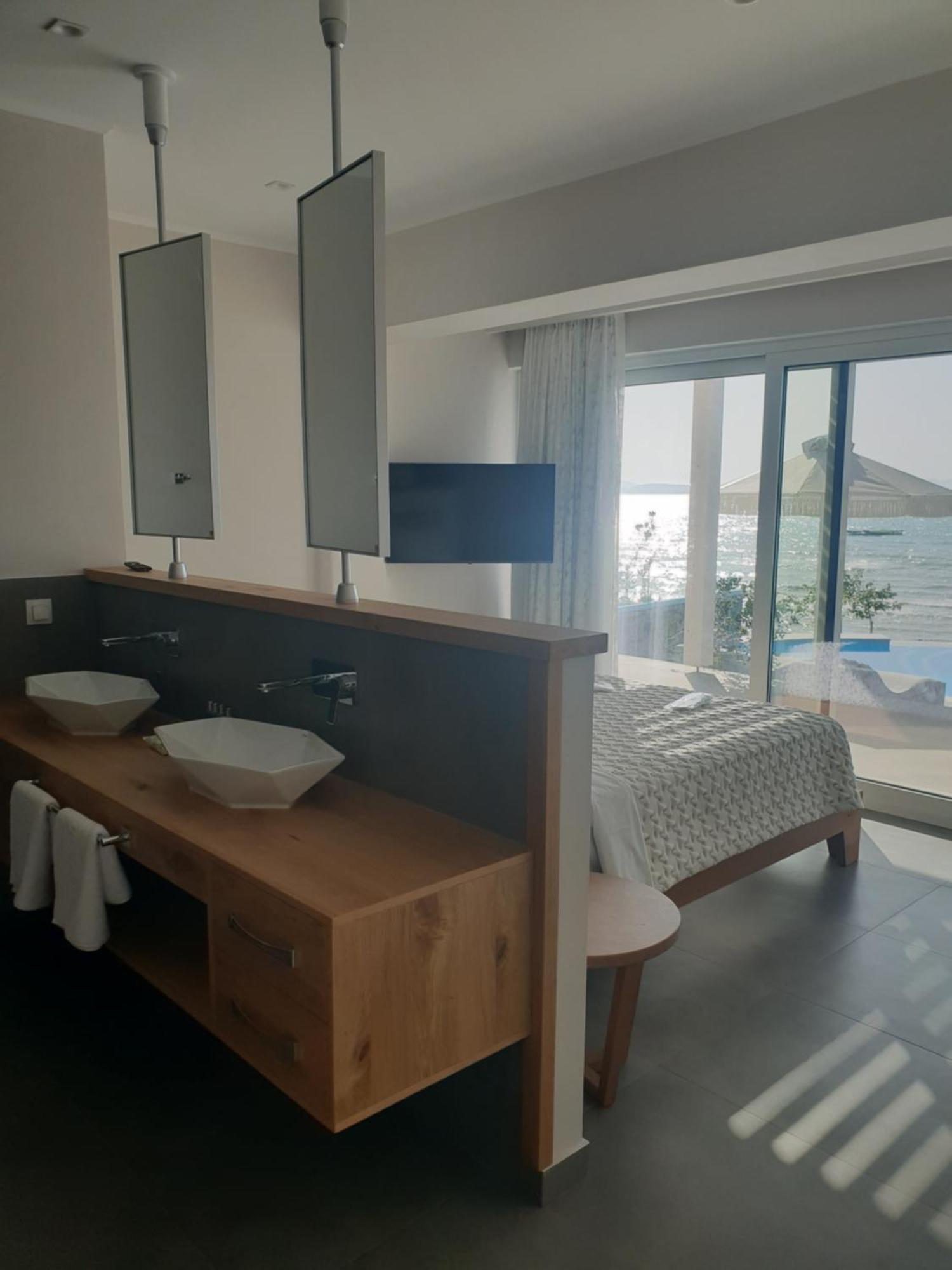 Paralia Luxury Apartment Agios Stefanos Avliotes (Corfu)