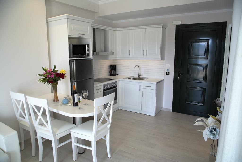 Paralia Luxury * Agios Stefanos Avliotes (Corfu)